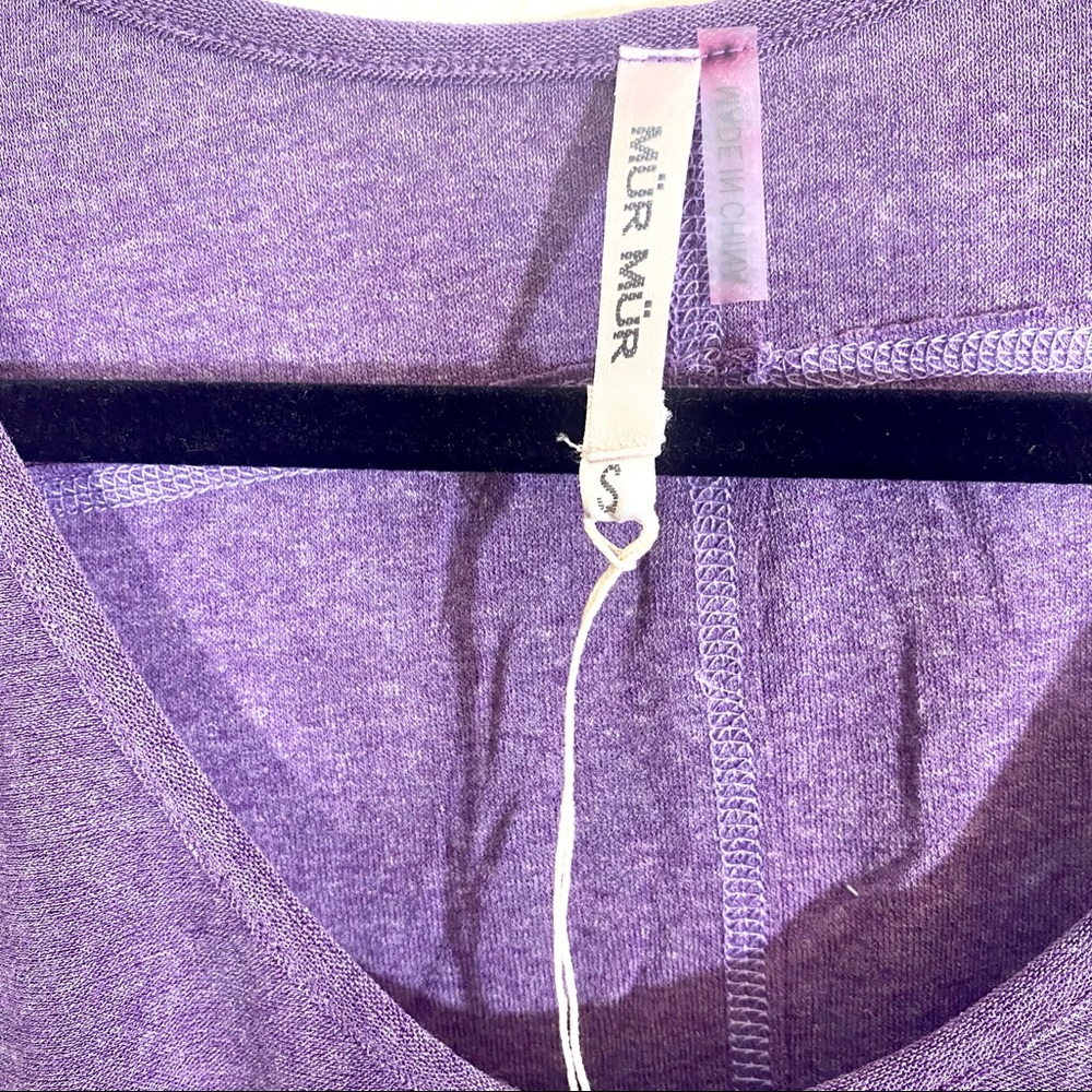 Lilac purple inside-out seam curved hem loose top. NEW! - Picture 5 of 16